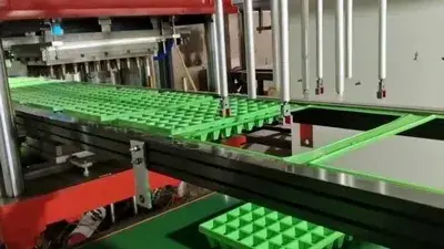 ATM-72/85 3 Station Vacuum Forming Machine for Seedy Tray